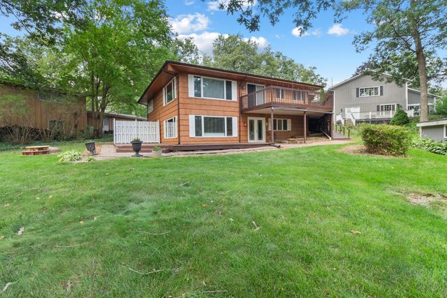 2075 Hidden Valley Drive, Crown Point, IN 46307