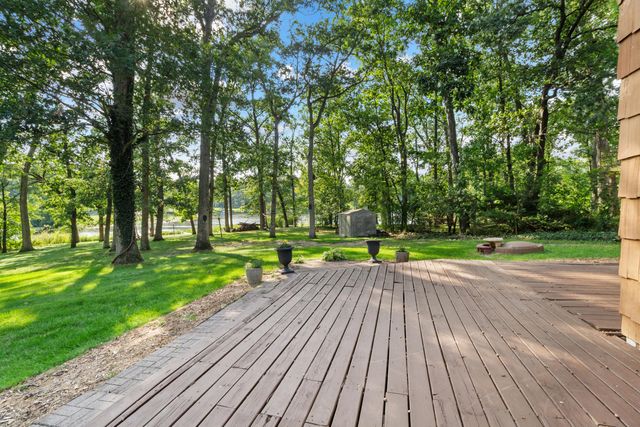 2075 Hidden Valley Drive, Crown Point, IN 46307