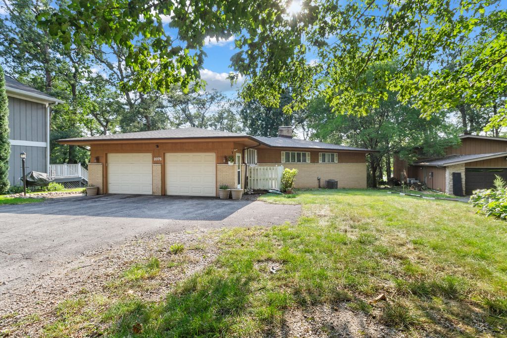 2075 Hidden Valley Drive, Crown Point, IN 46307