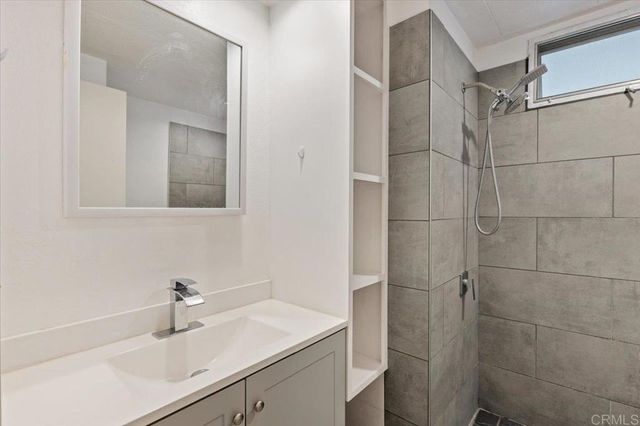 718 Sycamore Avenue 44, Vista, CA 92083