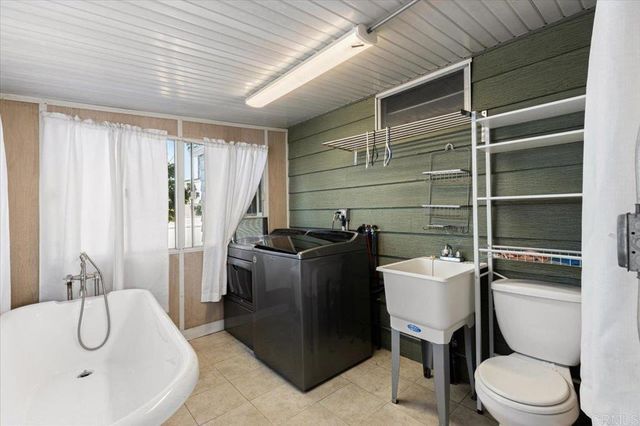 718 Sycamore Avenue 44, Vista, CA 92083