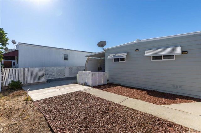 718 Sycamore Avenue 44, Vista, CA 92083