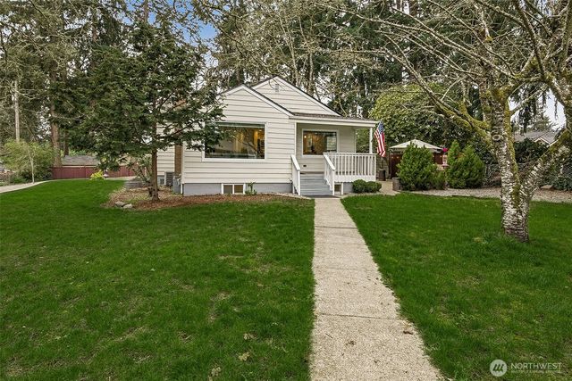 9036 Dalwood Road SW, Lakewood, WA 98499