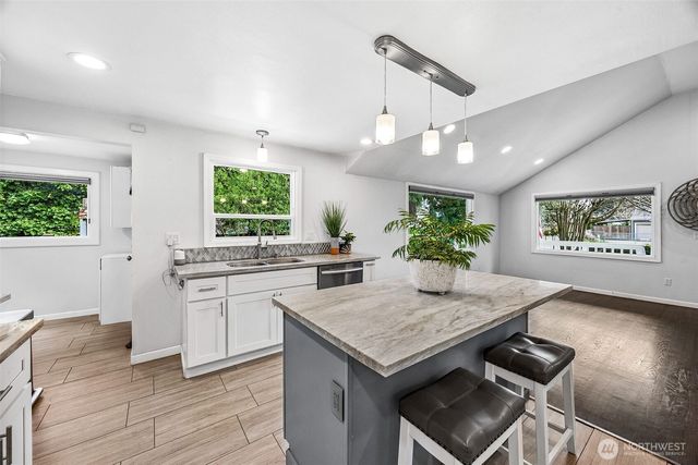 9036 Dalwood Road SW, Lakewood, WA 98499