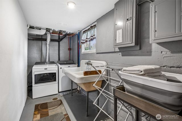 9036 Dalwood Road SW, Lakewood, WA 98499