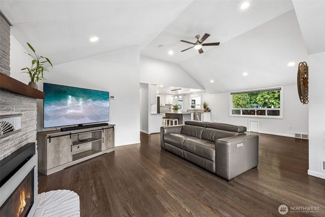 9036 Dalwood Road SW, Lakewood, WA 98499