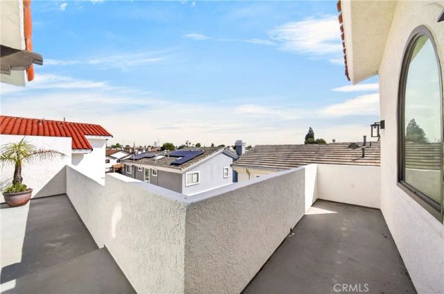 2402 Clark Lane B, Redondo Beach, CA 90278