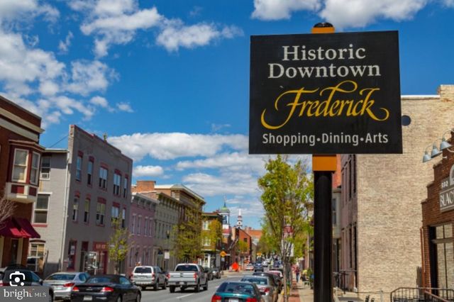 427 HEATHER RIDGE DR, Frederick, MD 21702