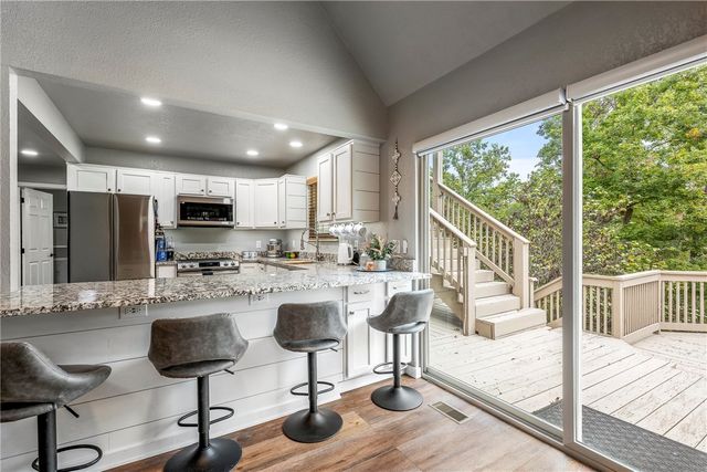 9753 Stoney Hollow Road, Rogers, AR 72758