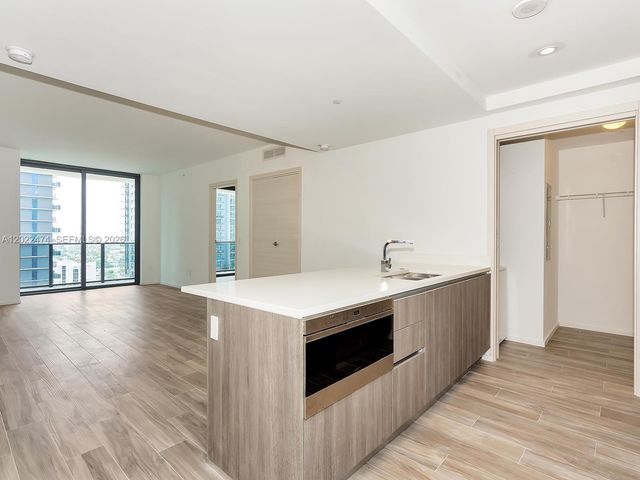 801 S Miami Ave 2310, Miami, FL 33131