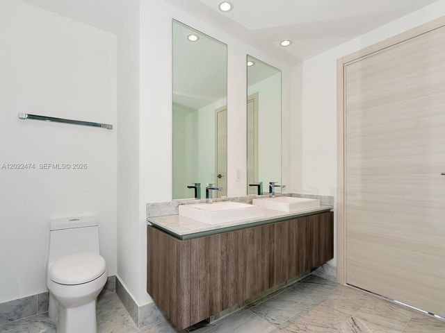 801 S Miami Ave 2310, Miami, FL 33131