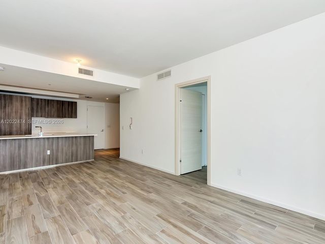 801 S Miami Ave 2310, Miami, FL 33131