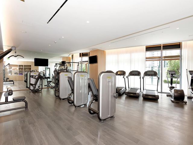 801 S Miami Ave 2310, Miami, FL 33131