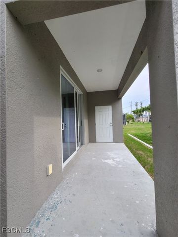 3519 SW Santa Barbara PL 30, Cape Coral, FL 33914