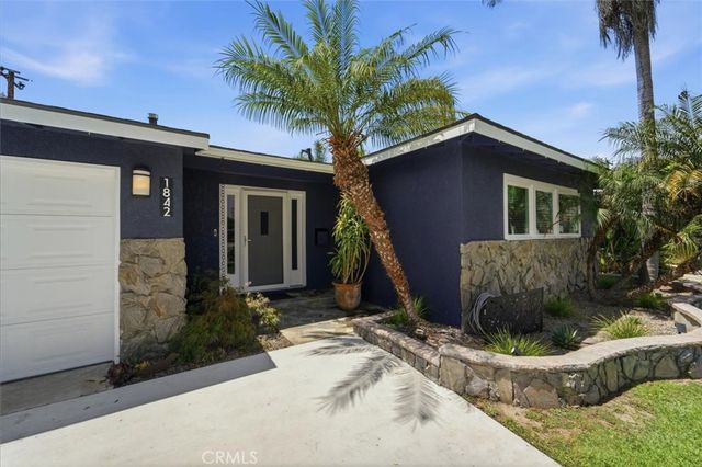 1842 Stevely Avenue, Long Beach, CA 90815