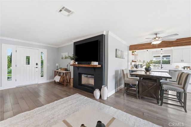 1842 Stevely Avenue, Long Beach, CA 90815