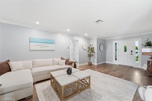 1842 Stevely Avenue, Long Beach, CA 90815