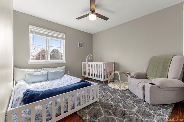 28810 Birchlawn Street, Garden City, MI 48135