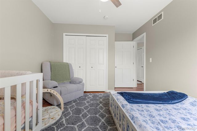 28810 Birchlawn Street, Garden City, MI 48135