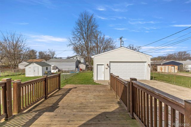 28810 Birchlawn Street, Garden City, MI 48135
