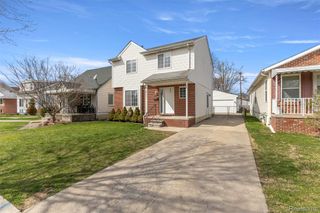 28810 Birchlawn Street, Garden City, MI 48135