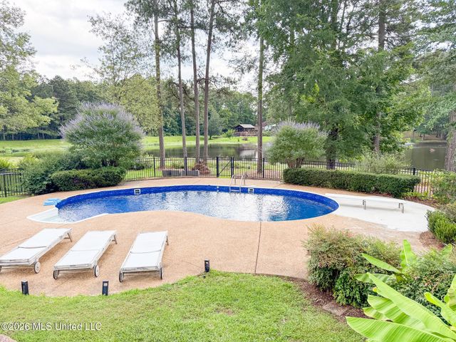 114 Redbud Drive, Brandon, MS 39047