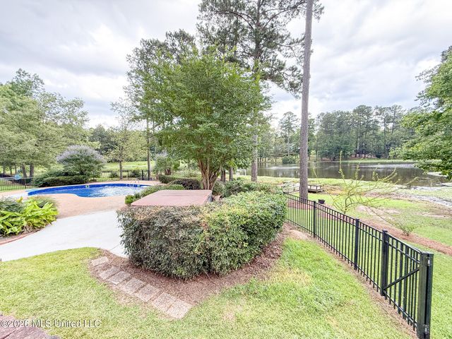 114 Redbud Drive, Brandon, MS 39047