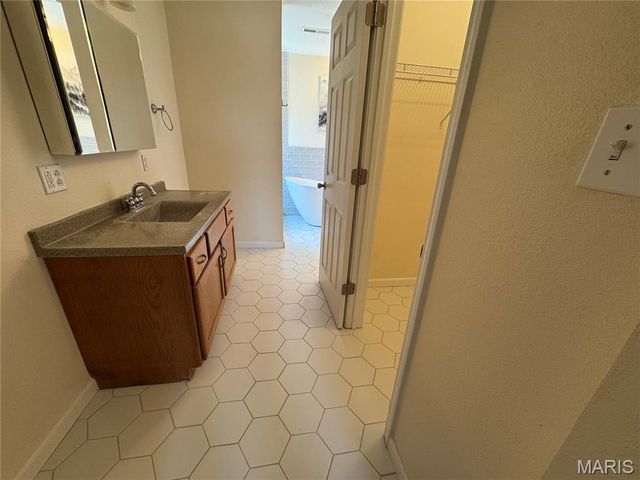 6880 Hillsboro Road, Bonne Terre, MO 63628