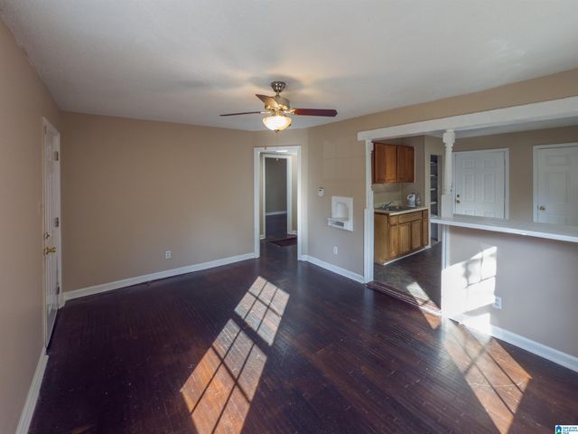 36 WILKES CIRCLE, Midfield, AL 35228