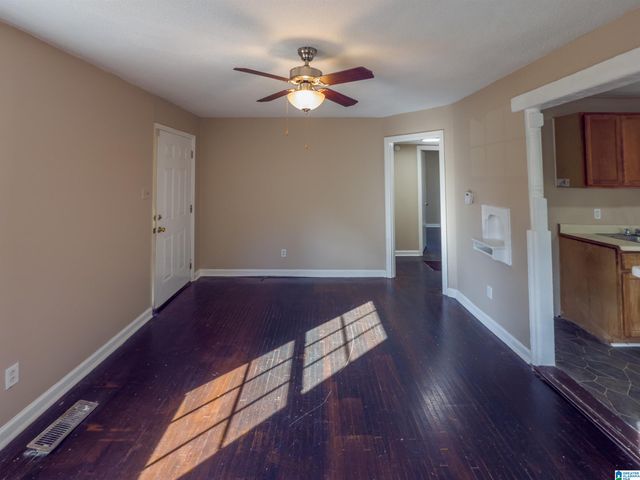 36 WILKES CIRCLE, Midfield, AL 35228