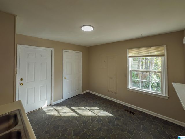 36 WILKES CIRCLE, Midfield, AL 35228