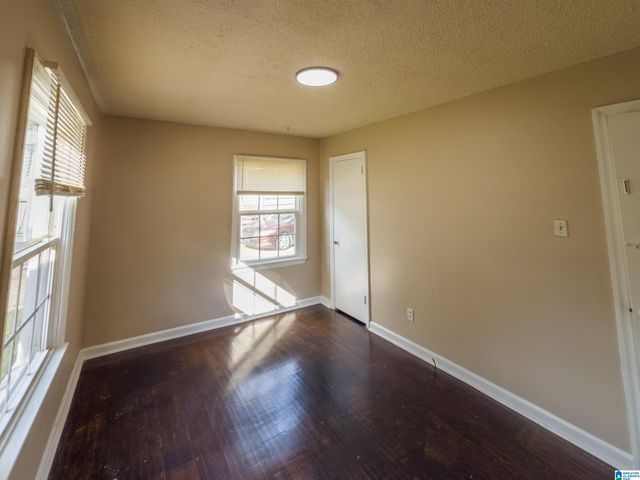 36 WILKES CIRCLE, Midfield, AL 35228