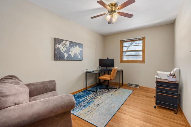 585 N Perry Parkway, Oregon, WI 53575