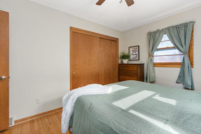 585 N Perry Parkway, Oregon, WI 53575