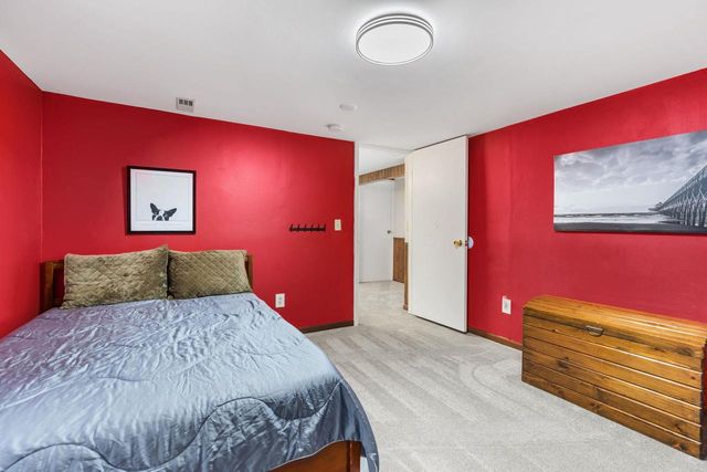 585 N Perry Parkway, Oregon, WI 53575