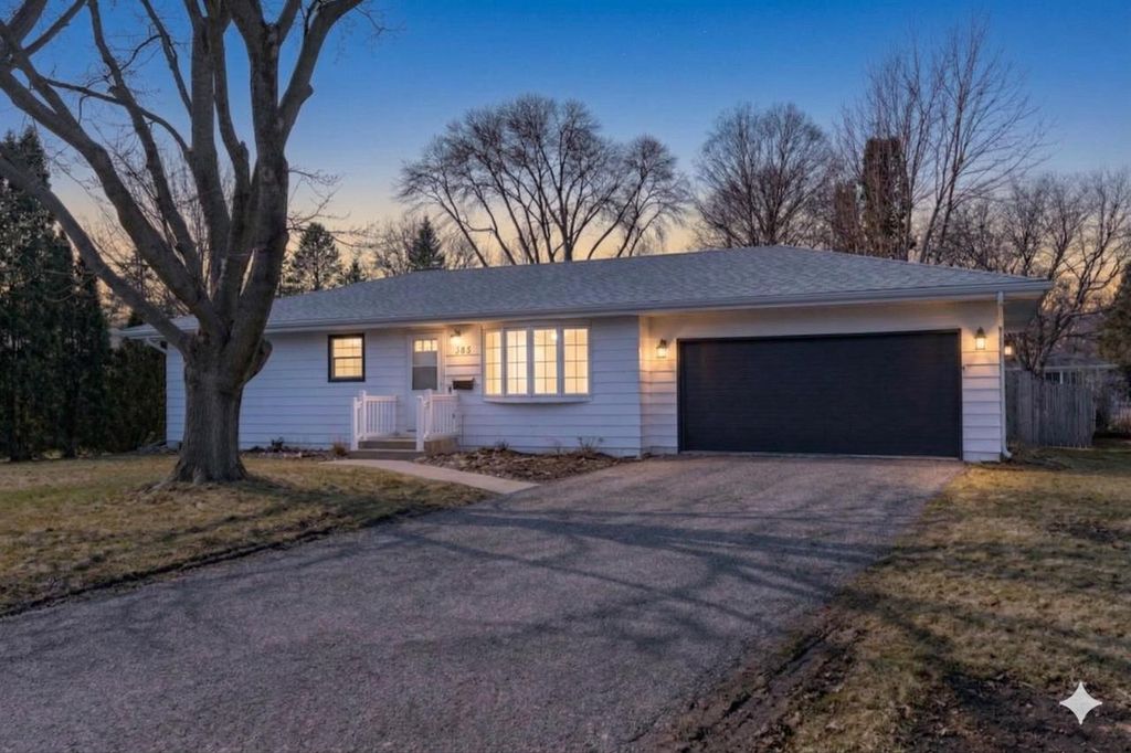 585 N Perry Parkway, Oregon, WI 53575