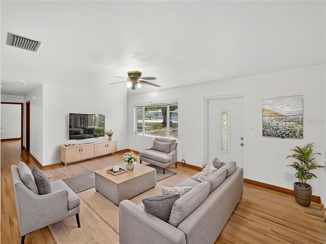 2015 SANDFORD ROAD, Lakeland, FL 33801