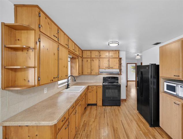 2015 SANDFORD ROAD, Lakeland, FL 33801