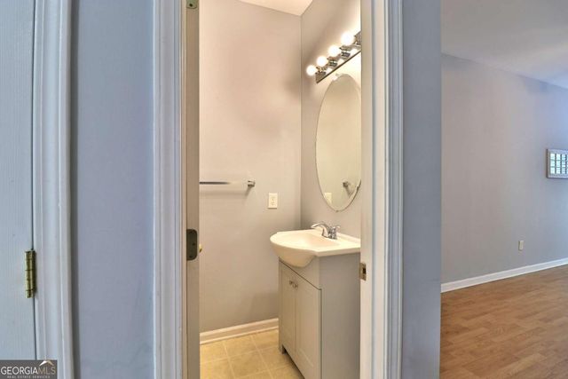398 Paden Cove Trail, Lawrenceville, GA 30044