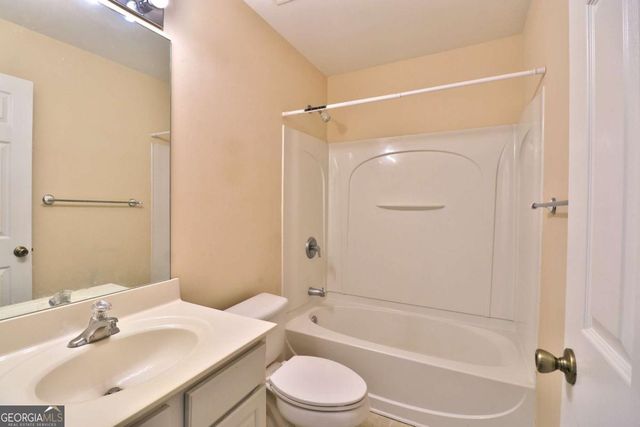 398 Paden Cove Trail, Lawrenceville, GA 30044