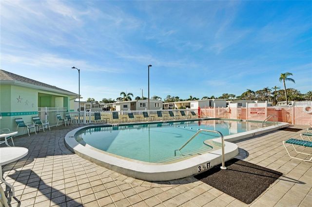 5402 CHATEAU LANE, Bradenton, FL 34207