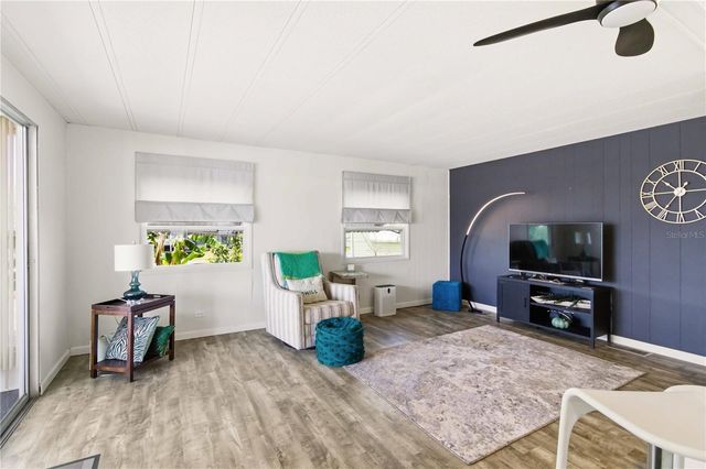 5402 CHATEAU LANE, Bradenton, FL 34207
