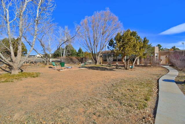 4 Fullerton Road, Edgewood, NM 87015