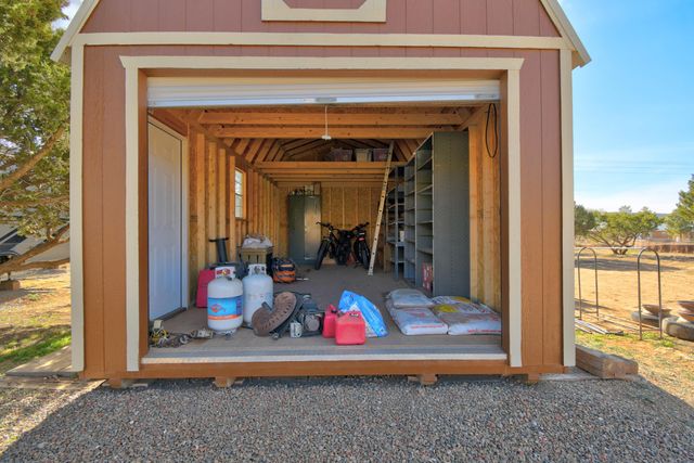 4 Fullerton Road, Edgewood, NM 87015