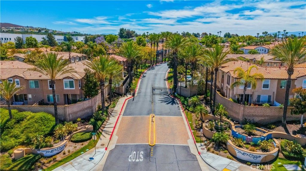 Image 22 of property listing at 39244 TURTLE BAY LANE A, Murrieta, CA 92563