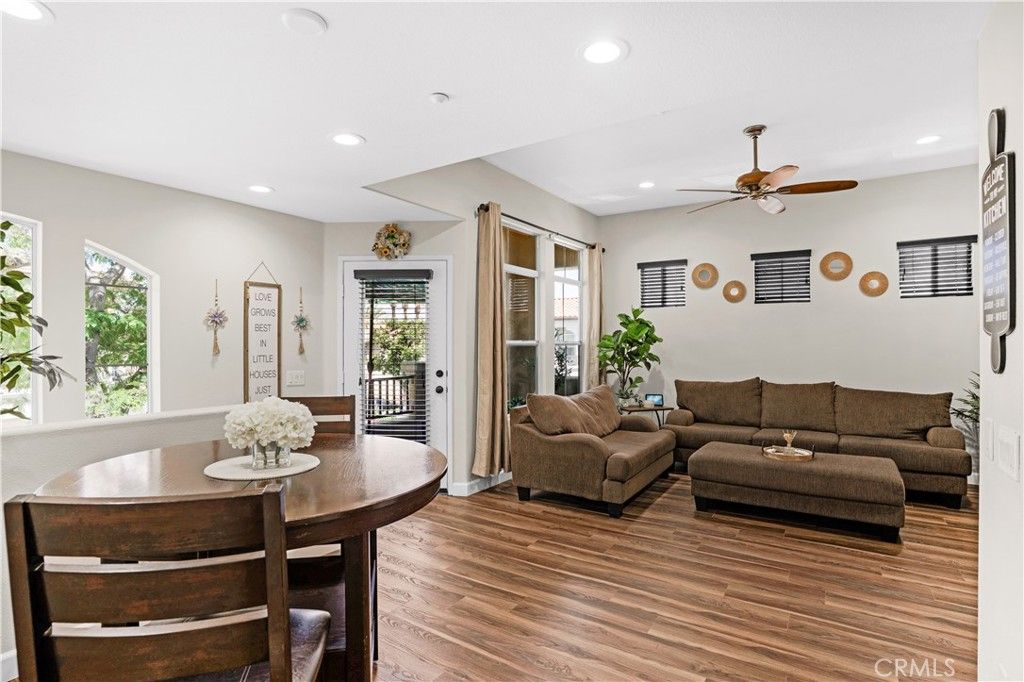 Image 7 of property listing at 39244 TURTLE BAY LANE A, Murrieta, CA 92563