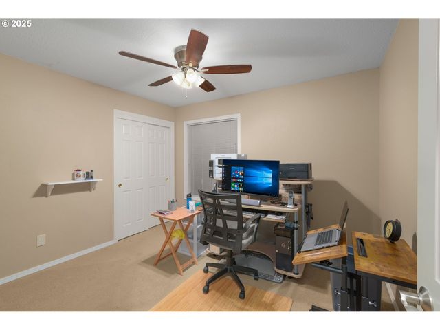 5007 Sw CANTERBURY Ln, Portland, OR 97219