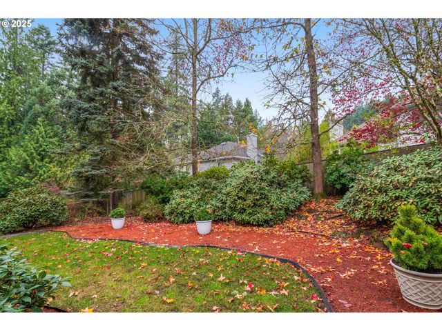 5007 Sw CANTERBURY Ln, Portland, OR 97219