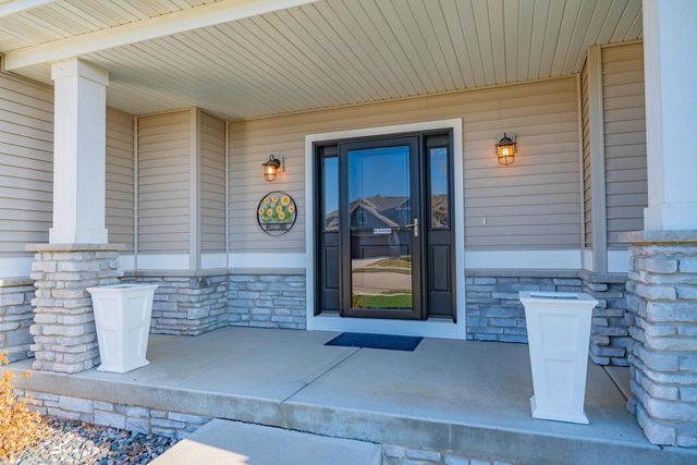 3017 Mourning Dove Drive, Cottage Grove, WI 53527