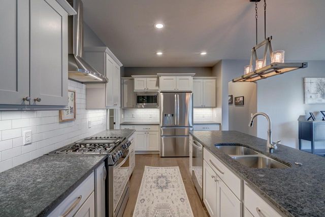3017 Mourning Dove Drive, Cottage Grove, WI 53527